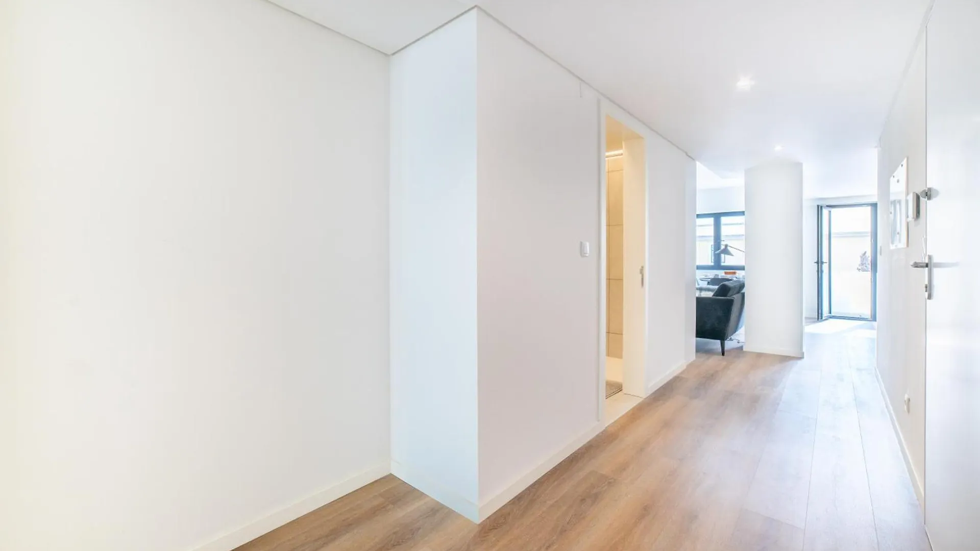 Lusiadas 53 2ºd - Beautiful Two-Bedroom Apartment Lisbon