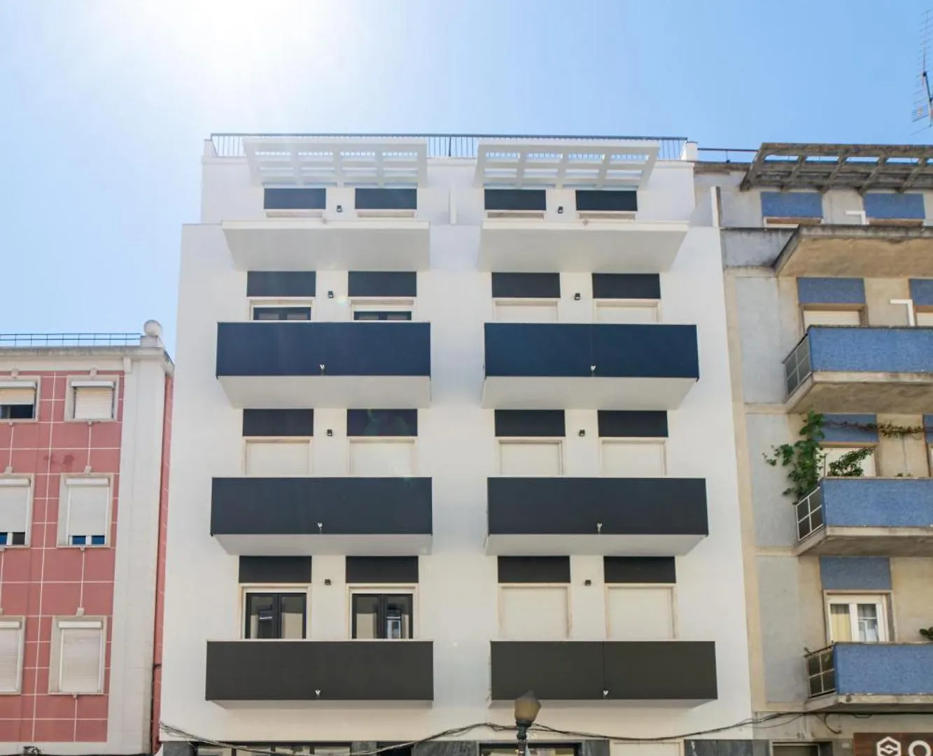 Lusiadas 53 2ºd - Beautiful Two-Bedroom Apartment Lisbon